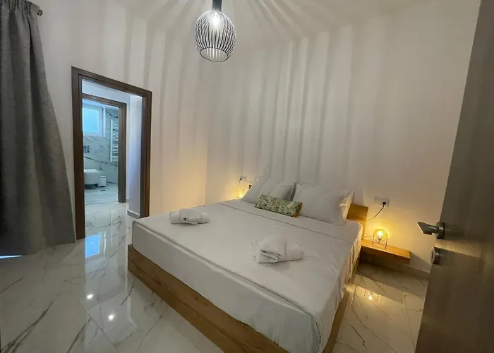 Sk Luxury * ハニア